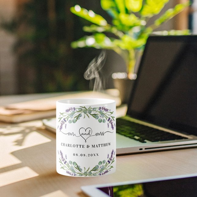 Nygifta mr mrs lila bröllop kaffemugg (Skapare uppladdad)