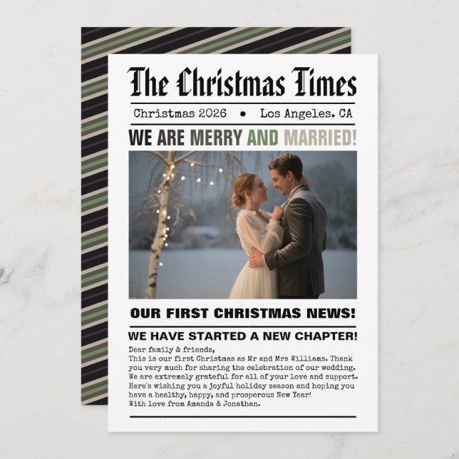 Nygifta Vår Första Jul Tidningsstil Foto Julkort (Fram/baksida)