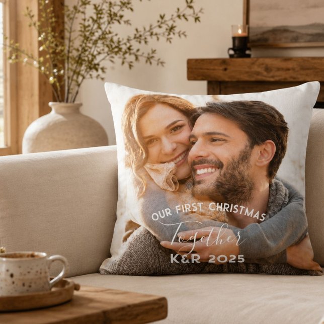 Nygifta Vårt Första Julen Tillsammans Foto Kudde (Newly Weds Our First Christmas Together Photo Throw Pillow)