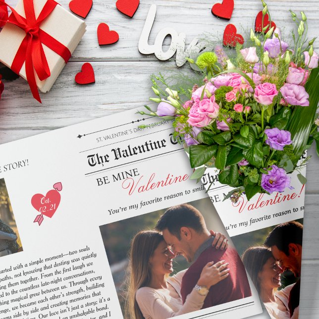Nyheter på Alla hjärtans dag vår Kärlek-story Flow Presentpapper (Valentine's Day Newspaper Our Love Story Flower Wrapping Paper)
