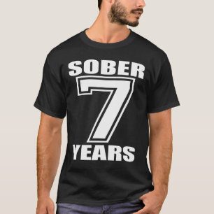 Nyktra till 7 år vit på mörk t-shirt