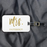Nyligen lydd Märkre för efternamn: "Luggage Bag" Bagagebricka<br><div class="desc">Nyligen lyfte mrs Last Name Gold Foil Modern Luggage Bag Märkre. Märkrn är perfekt för smekmånadssemestern efter bröllop. Fru Efternamn har en Märkre av efternamn Silver Foil Bag.</div>