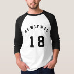 Nyligen lykta 18 brider och T-shirts av groom<br><div class="desc">Den perfekt grafiken är modern och matchar den nya bröllop-presenten/det nya kläder för paret lycklig som gifte sig 2018. Idealisk smekmånadsutrustning för att visa din nya status, make och hustru, brud och brudgumm, inte pojkvän och flickvän eller fästman och fästman längre. En tankefull årsjubileum. Ändra text och år till kostym...</div>