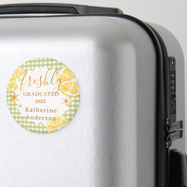 Nyligen Utexaminerad Citron Gingaham  Magnet (In Situ (Luggage))