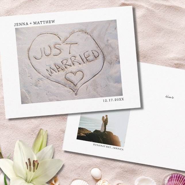 Nyströmbild med ”Just Married” på stranden Meddelande Vykort (Skapare uppladdad)