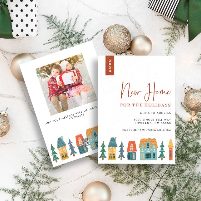Nytt hem för Helgdagar Julkort (New Home For The Holidays Christmas Cards Retro Houses with family photo by Painted Paperie)