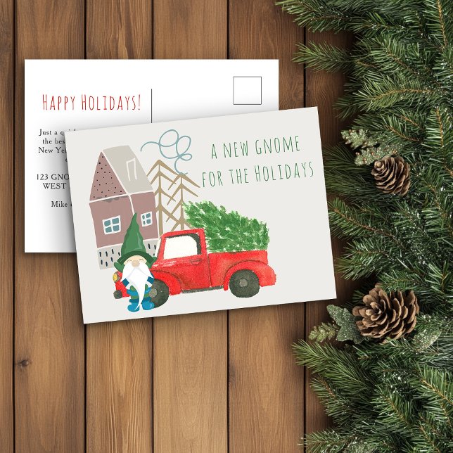 Nytt hem för Helgdagarna Gnome och Lastbil Flytta Meddelande Vykort (Funny Gnome New Home Christmas Card from Holiday Moving Announcements Collection by Darling & May)