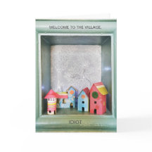 Nytt hem| Nytt hus| Pappra hus| Färgfull| Humo