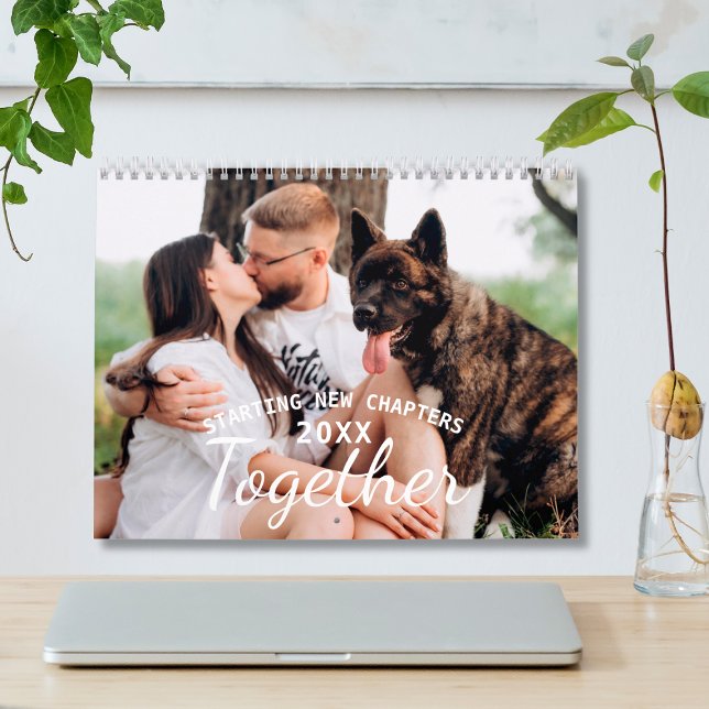 Nytt kapitel Anpassningsbar 2026 Modern par Photo Kalender (New Chapters Custom 2025 Modern Couple Photo Calendar
)