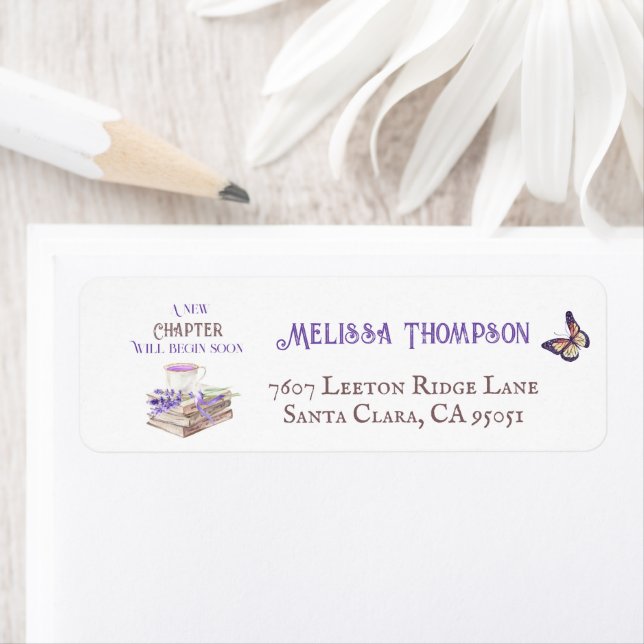 Nytt kapitel börjar snart Lavendel Barnkalas Returadress Etikett (Insitu)