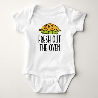 Nytt ut ugnsbabyen ett biet t shirt