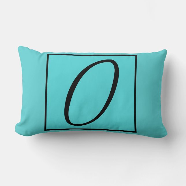 O INITIAL PILLOW - Brev O on Aqua Background Lumbarkudde (Framsida)