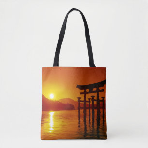 O-Torii-grind, Itsukushima-helgedom, Miyajima Tygkasse