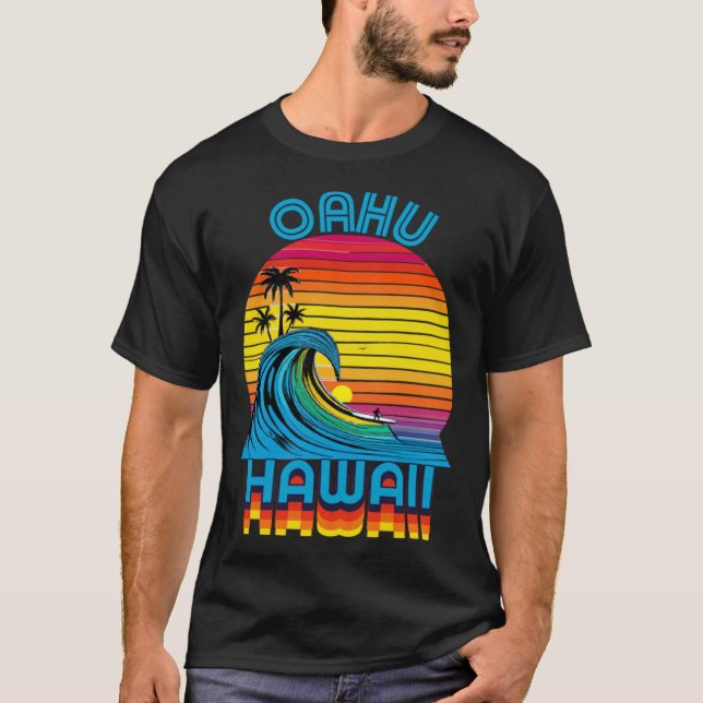 Oahu Hawaii Retro Throwback Surf & Beach Souvenir T Shirt (Framsida)