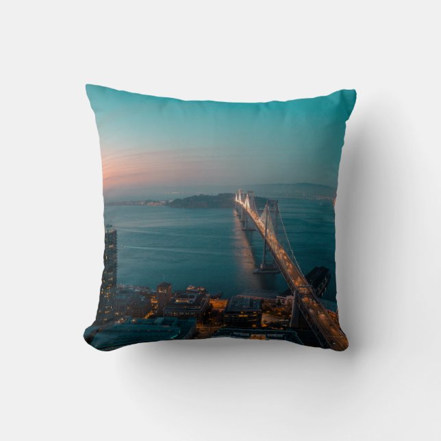 OAKLAND BRIDGE KUDDE (Framsida)