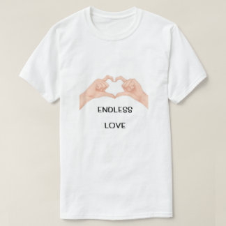 Oändlig kärlek hjärta händer T-shirt