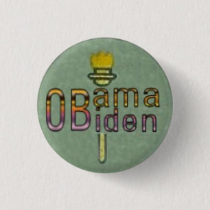 Obama/små Biden knäppas Knapp