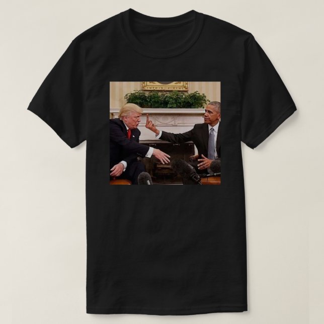 Obama Vänder av Trump-fästpunkt T Shirt (Design framsida)