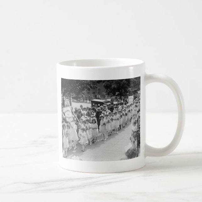 Obefläckad befruktning, Mary procession: 1923 Kaffemugg (Höger)