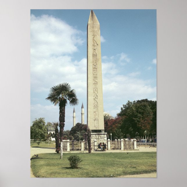Obelisk av Theodosius I, med romersk bas Poster (Framsidan)