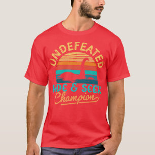 Obesegrad Göm och Seek champion Loch Ness Monste T Shirt