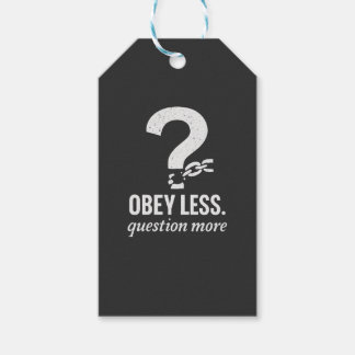 Obey Less. Fråga mer - Rebellig offertdesign Presentetikett
