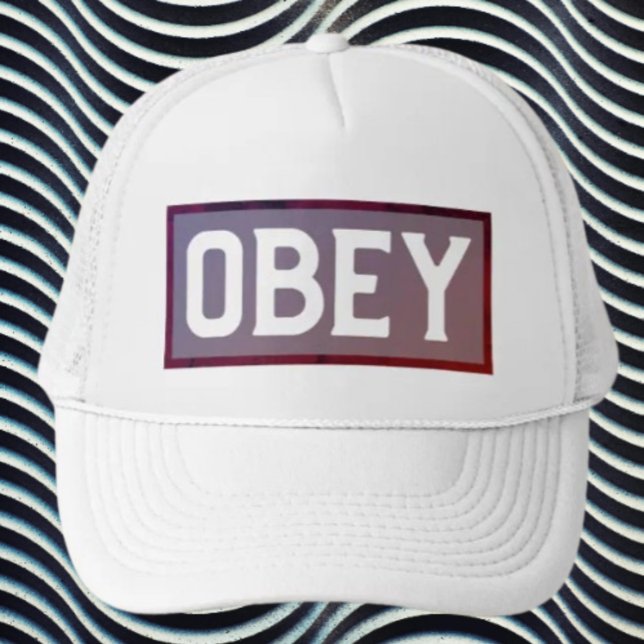 OBEY Typography Trucker Hatt – Modig Streetwear Keps (Skapare uppladdad)