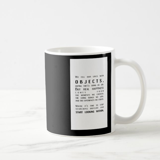 Objekt i sidled i en skift i perspektiv kaffemugg (Höger)