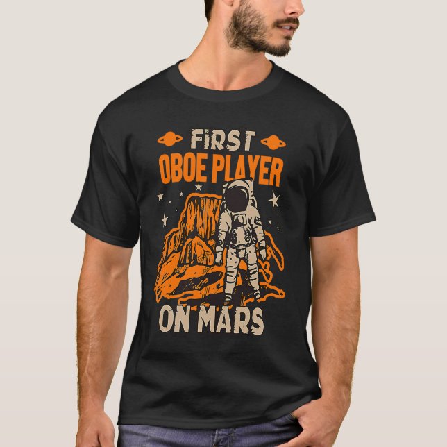 Oboe Player Astronaut T Shirt (Framsida)
