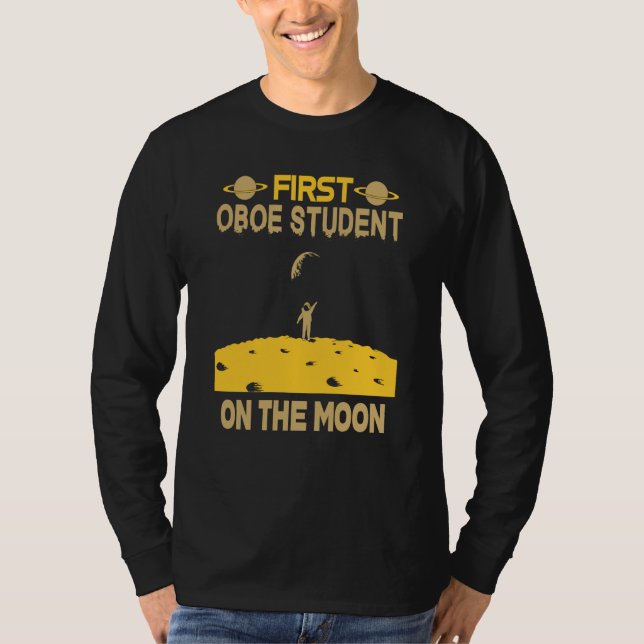 Oboe Student On The Moon T Shirt (Framsida)
