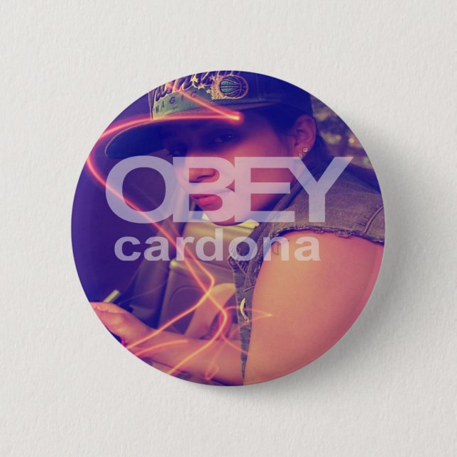 OBYLES: Cardona Knapp (Framsida)