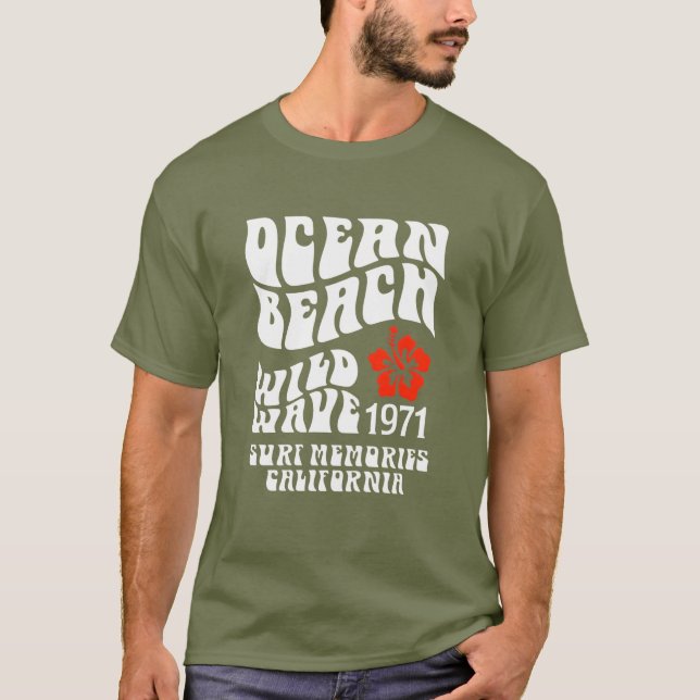 Ocean Beach Wild Wave 1971 Tee – Retro Surf Style (Framsida)