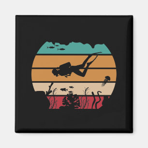 Ocean Dyka Retro Diver Magnet