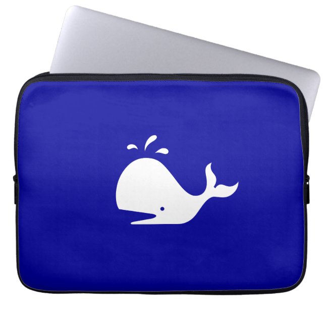 Ocean Glow_White-on-Blue Whale Laptop Sleeve (Framsidan)