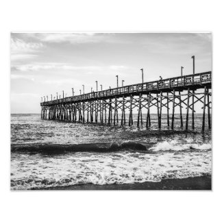 Ocean Isle Fishing Pier Black and White Fototryck