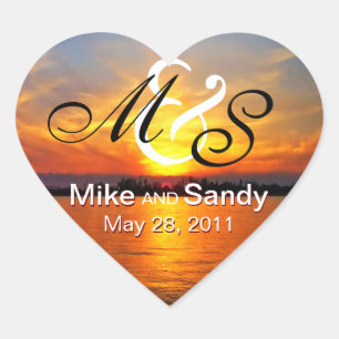 Ocean Sunset Monogram Destination Wedding Hjärtformat Klistermärke