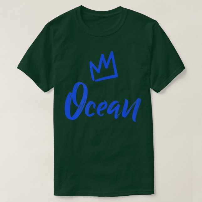 Ocean the King  Blue Crown & Name for Men Called O T Shirt (Design framsida)