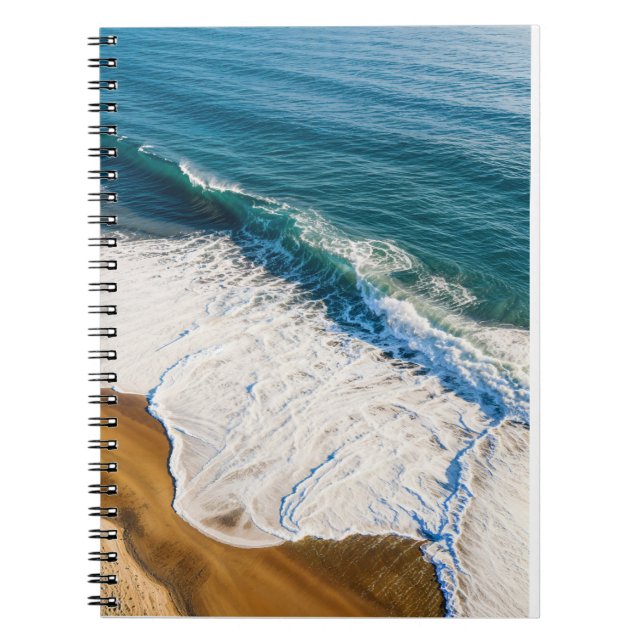Ocean Wave Crashing on Beach Anteckningsbok (Framsidan)