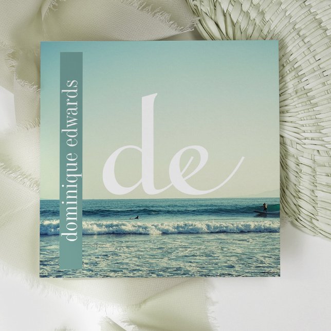 Ocean Wave QR Professionell Monogram White Fyrkantigt Visitkort (Skapare uppladdad)