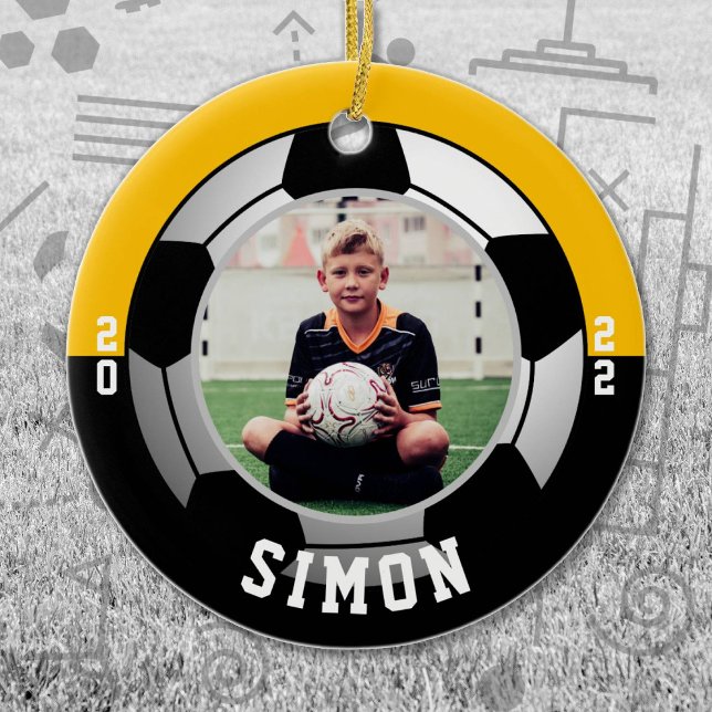 Oceanen Black Guld Team Färg Julgransprydnad Keramik (Black and Gold Soccer Let's Go Team Ornament. Celebrate your high school or college athlete.)