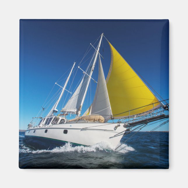 Oceanen seglar i en Yacht Magnet (Framsidan)