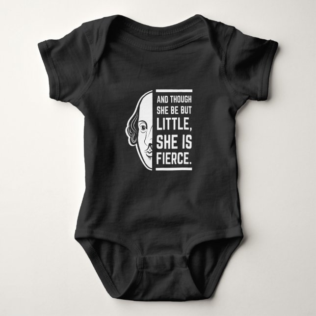 Och även om hon är liten är hon vild och stark Cit T Shirt (Framsida)
