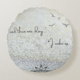 ..och sedan en dag Round Pillow Rund Kudde