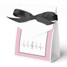 Ode till Kärlek Förmånslådor av Poet Adiela Akoo