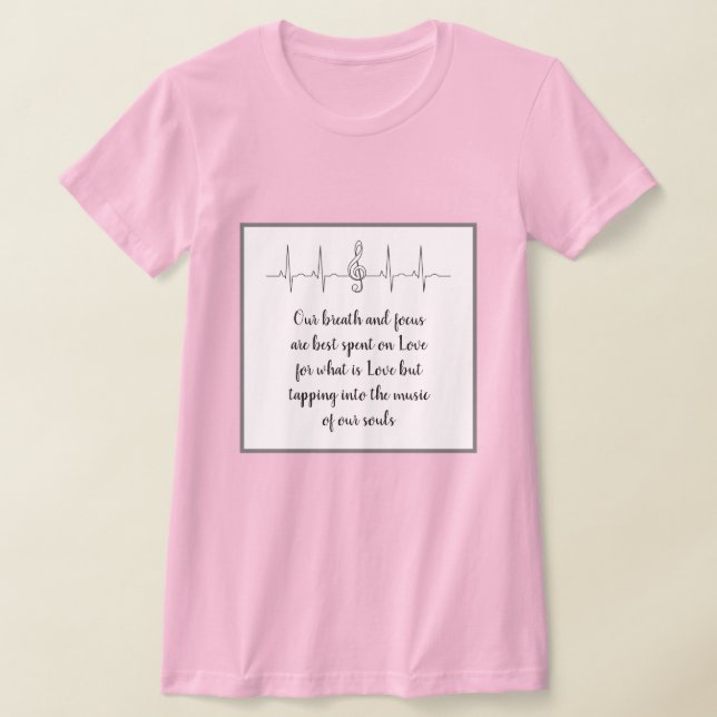 Ode till Kärlek T-Shirt av Poet Adiela Akoo (Laydown)