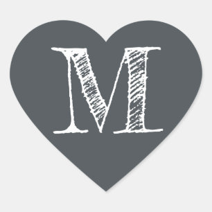 Off-svart hjärta minimalistisk monogram initial hjärtformat klistermärke