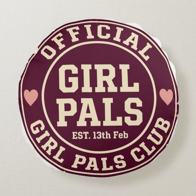 Official Girl Pals Club – Galentine’s Day Rund Kudde (Framsidan)