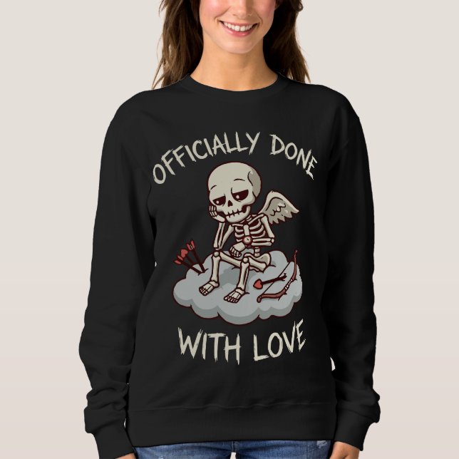Officially Done With Love Skeleton Cupid Design T Shirt (Framsida)