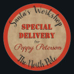 Officiell Santa's Workshop Stickers Runt Klistermärke<br><div class="desc">Sätt de avslutande vidrörningarna på dina små Julklapp genom att försegla dem med ett Officiell Jultomten Workshop-märke! Låt deras fantasi i springa vild vara så magiska som möjligt under julen genom att lägga till enkla speciella beröringspunkter till barnens gåvor i år. Matchande Nice-listcertifikat tillgängligt!</div>