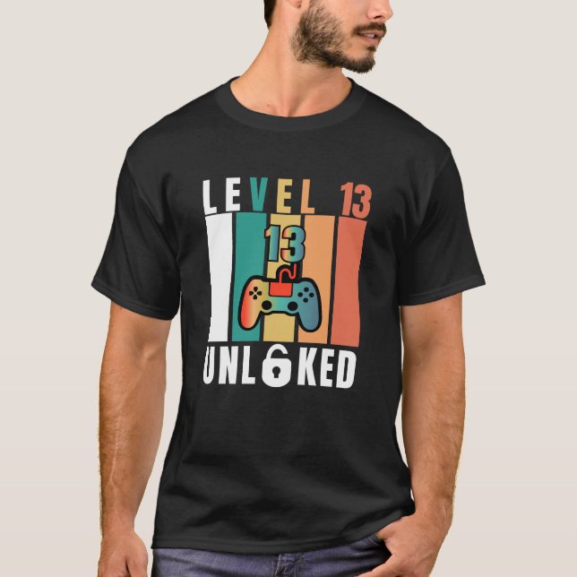 Officiell Tonernivå 13 Olåst födelsedag T Shirt (Framsida)